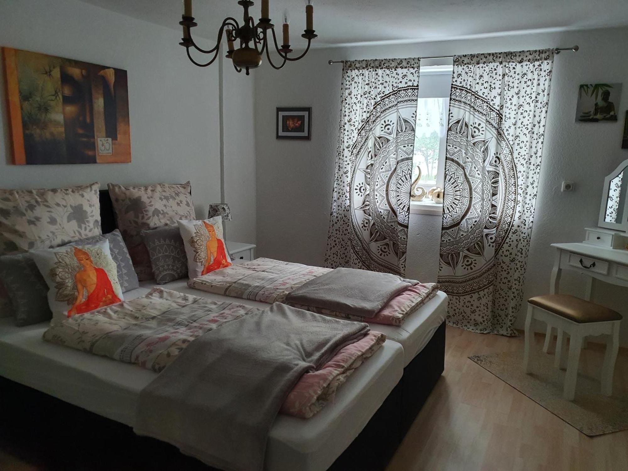 Ferienwohnung Tiroler Auszeit & Whirlpool Hofen ภายนอก รูปภาพ