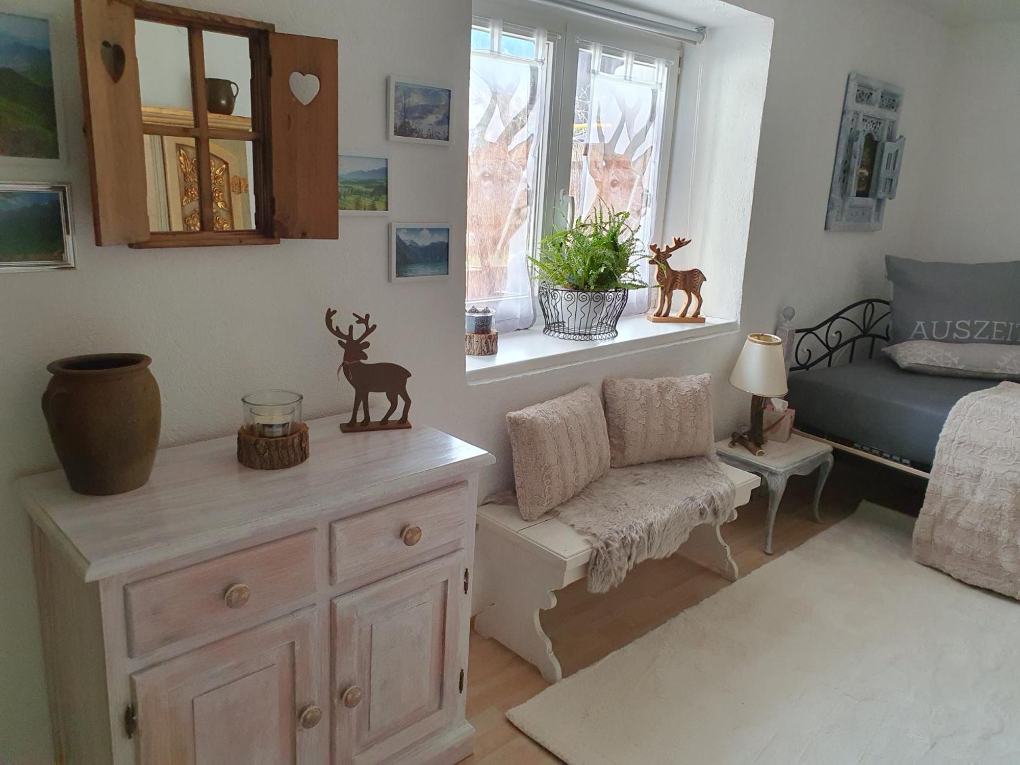 Ferienwohnung Tiroler Auszeit & Whirlpool Hofen ภายนอก รูปภาพ