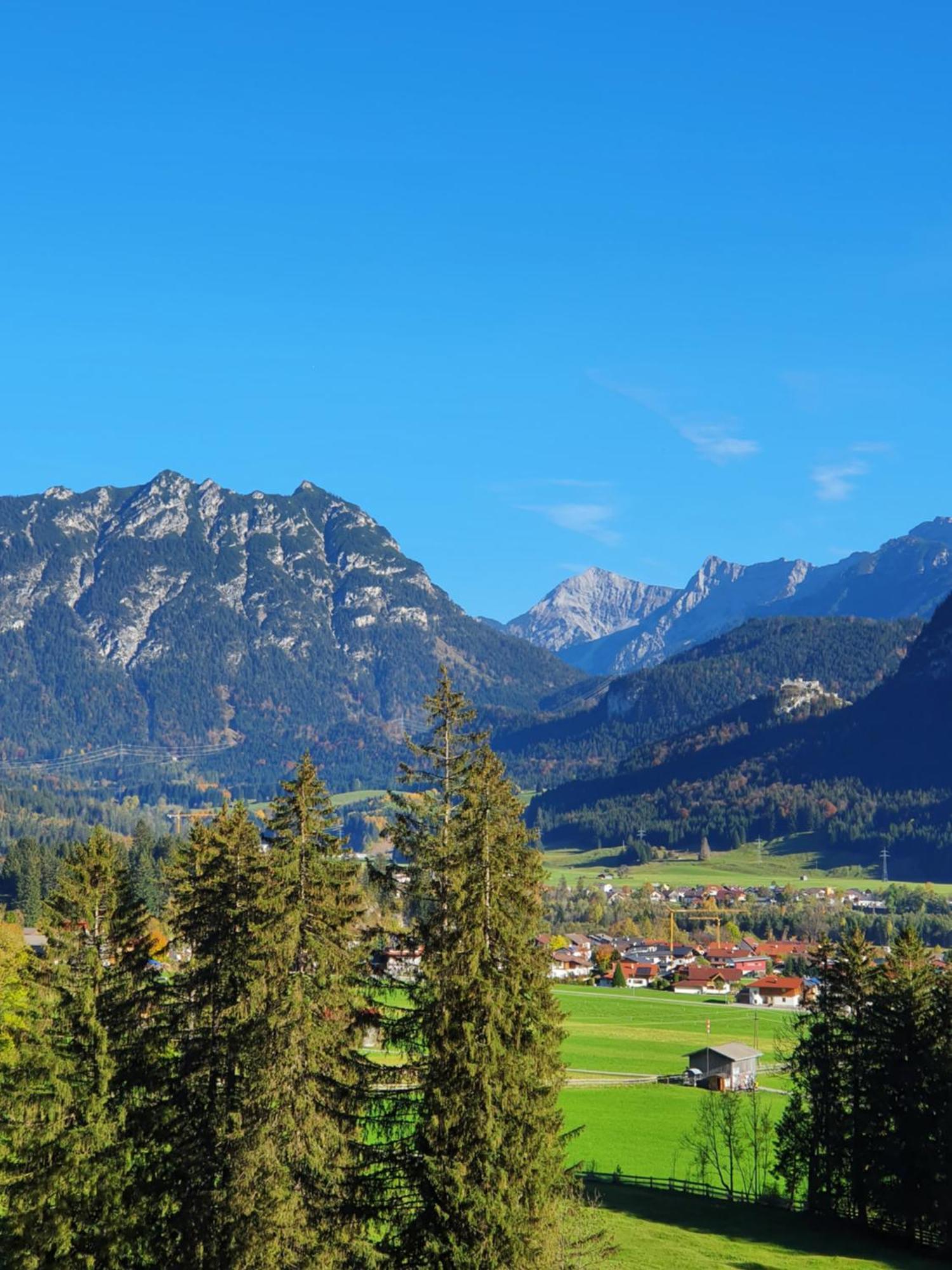 Ferienwohnung Tiroler Auszeit & Whirlpool Hofen ภายนอก รูปภาพ